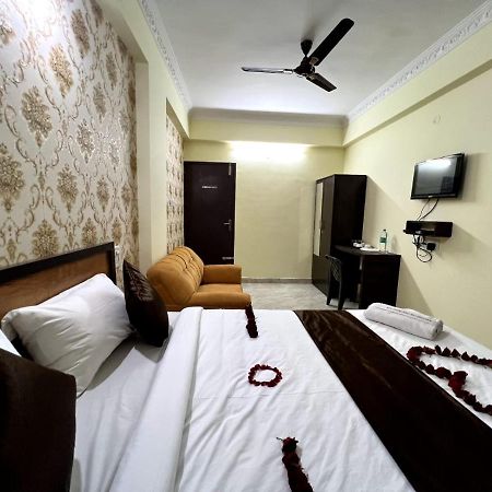 Hotel East Park Electronic City Kammasandra Esterno foto
