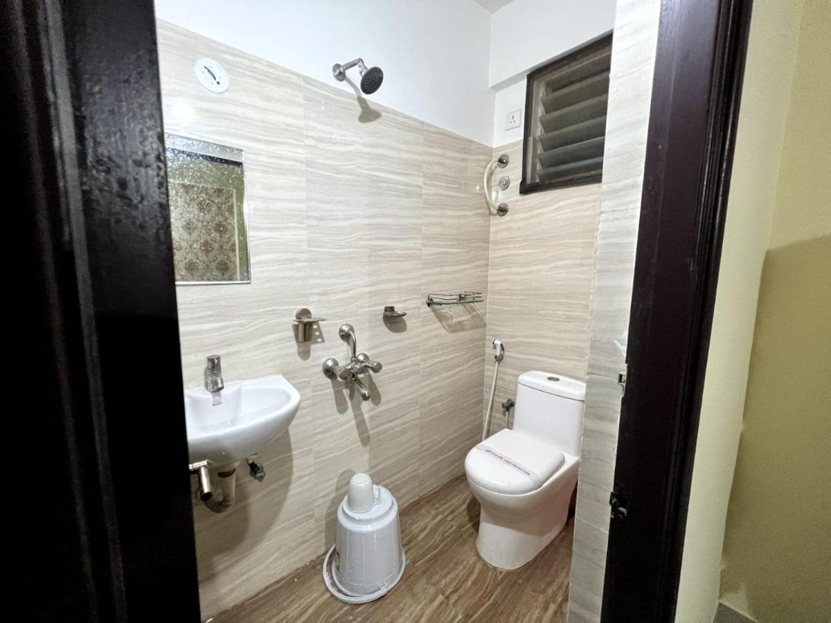 Hotel East Park Electronic City Kammasandra Esterno foto